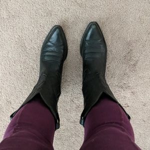 Ariat black cowboy boots size 7